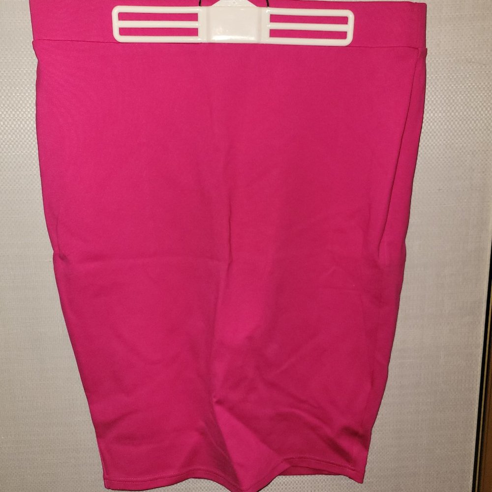Torrid Ponte Pink Pencil Skirt Sz 1